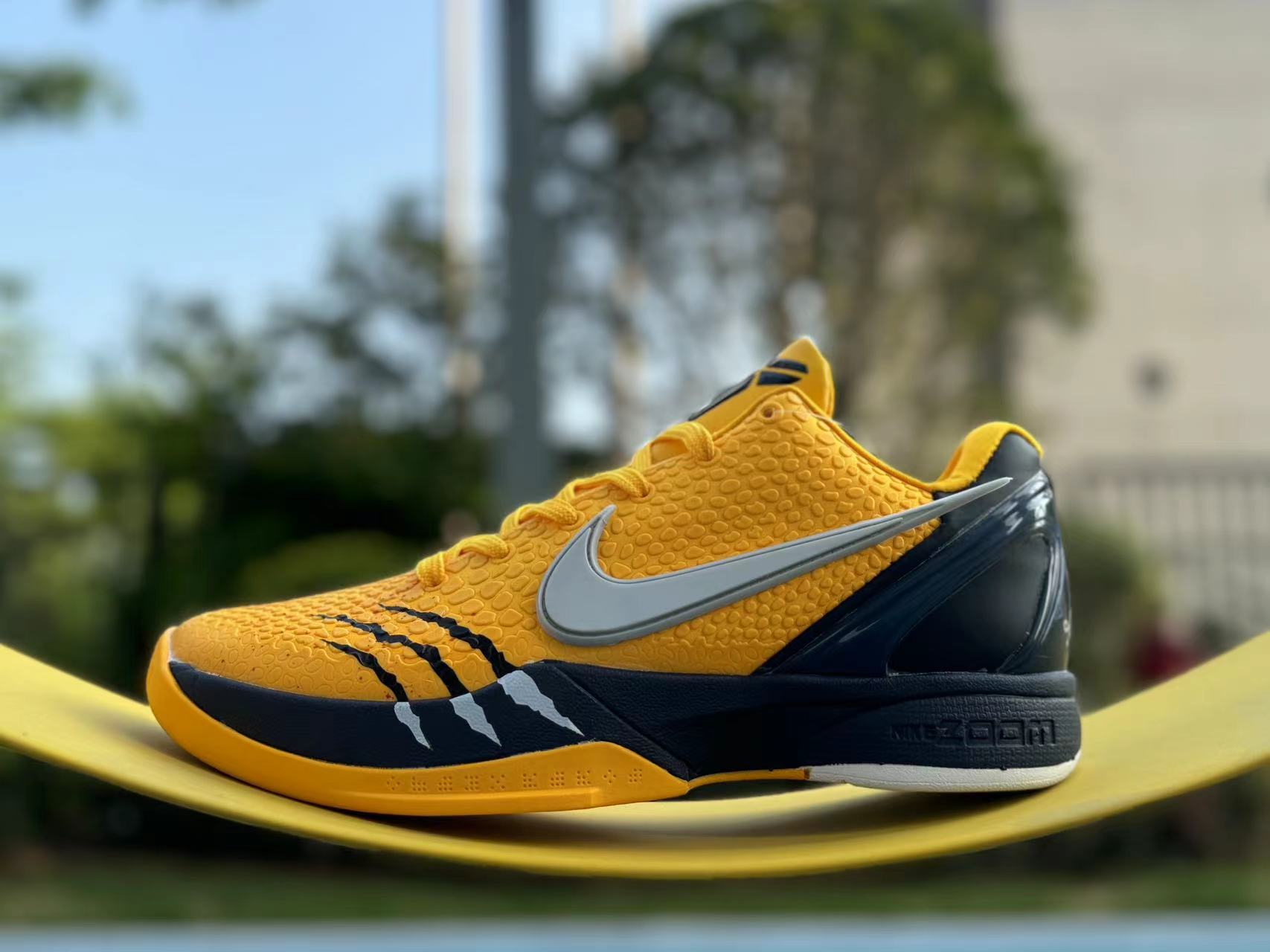 Nike Kobe 6 Wolverine